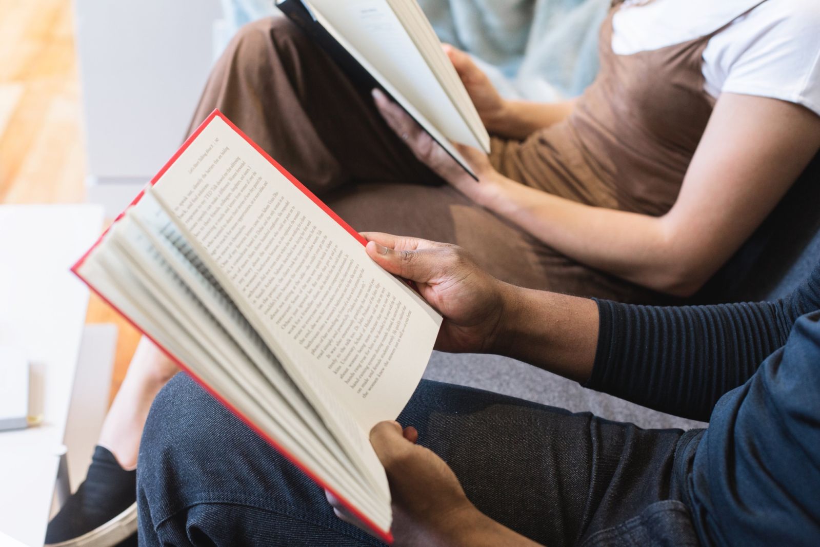 Sfeerbeeld boek lezen Sfeerbeeld boek lezen